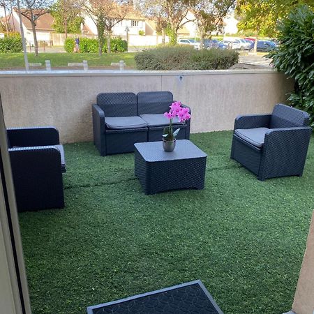 Logement Entier Chambre+Salon + Jardin & Terrasse Les Ulis Eksteriør billede