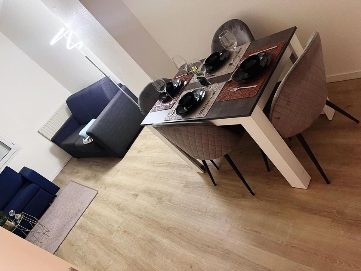 Logement Entier Chambre+Salon + Jardin & Terrasse Les Ulis Eksteriør billede